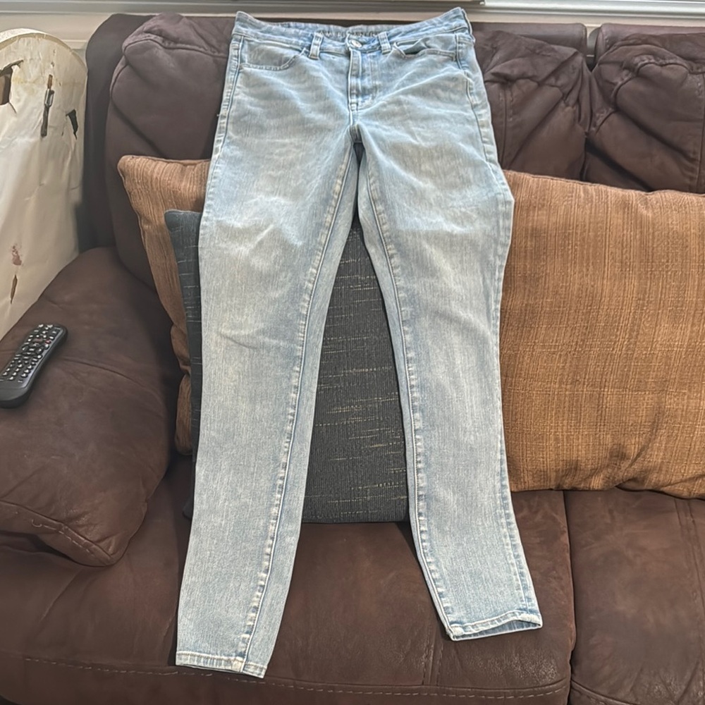 American Eagle | 360 Ne(x)t Level Stretch High-Waisted Faded Jeans Size 4
